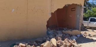 Menor resulta lesionado tras chocar camioneta contra una casa al surponiente de Hermosillo