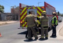 Hombre resulta lesionado tras caer de un andamio mientras trabajaba en una obra en Hermosillo