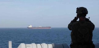 EEUU ataca barco comercial que intentaba llegar a Irán y violó bloqueo en el Estrecho de Ormuz