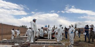 Fiscalía de Zacatecas exhuma 109 cuerpos no identificados para obtener perfiles genéticos