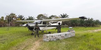 Aseguran avioneta con 636 kilos de cocaína en Tabasco; droga vale más de 131 millones