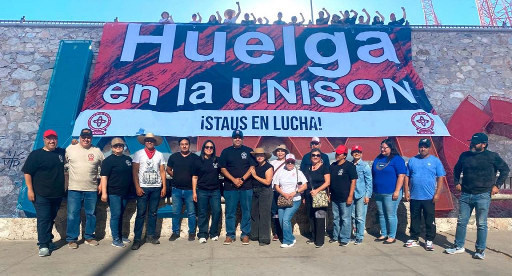 “Huelga en la Unison”: Integrantes del STAUS coloca lona en el Cerro de la Campana