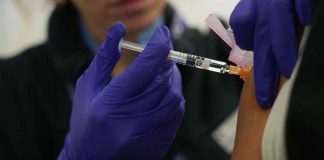 OMS y el Congo aceleran búsqueda de vacuna contra la actual cepa del ébola