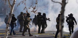 EEUU acusa a 15 personas en Minnesota por obstruir redadas migratorias federales con tácticas de bloqueo EEUU acusa a 15 personas en Minnesota por obstruir redadas migratorias federales con tácticas de bloqueo
