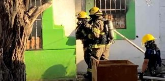 Incendio en vivienda al norte es controlado por Bomberos de Hermosillo Incendio en vivienda al norte es controlado por Bomberos de Hermosillo