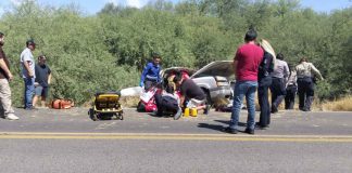 Muere hombre tras chocar contra árbol en carretera Hermosillo-Ures; hay un lesionado