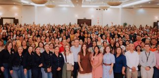 Reconocen ‘Toño’ Astiazarán y Patty Ruibal labor de madres voluntarias en Desayunos Escolares en Hermosillo Reconocen ‘Toño’ Astiazarán y Patty Ruibal labor de madres voluntarias en Desayunos Escolares en Hermosillo