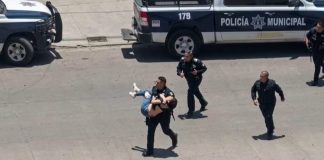 Muere mujer baleada frente al IMSS de Ciudad Obregón; Fiscalía investiga parentesco con objetivo criminal y actividades ilícitas