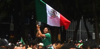 SRE emite guía de seguridad para mexicanos que viajen a EEUU y Canadá en Mundial 2026
