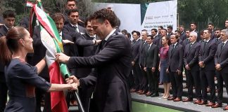 Sheinbaum abandera a la Selección Mexicana previo al Mundial 2026: “Que su ejemplo inspire a millones a creer en sus sueños” Sheinbaum abandera a la Selección Mexicana previo al Mundial 2026: “Que su ejemplo inspire a millones a creer en sus sueños”