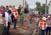 Alfonso Durazo recorre Nogales tras inundaciones por lluvias; se compromete a apoyar a familias afectadas Alfonso Durazo recorre Nogales tras inundaciones por lluvias; se compromete a apoyar a familias afectadas