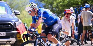 Hospitalizan a ciclista colombiano tras chocar contra un coche en el Tour de Francia