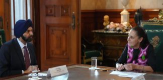 Recibe Sheinbaum a presidente del Grupo Banco Mundial en Palacio Nacional