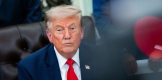 Demócratas buscan frenar ganancias de presidentes con nueva oficina anticorrupción en EEUU