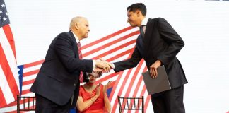 Roberto Velasco encabeza conmemoración por los 250 años de independencia de EEUU en México