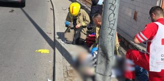 Muere motociclista tras chocar contra un poste en el centro de Hermosillo Muere motociclista tras chocar contra un poste en el centro de Hermosillo