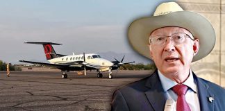 Ken Salazar contradice a la FGR sobre el caso “El Mayo”: asegura que México sí tuvo acceso al avión del traslado