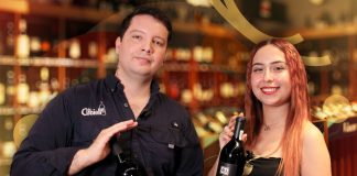 ¿Qué hace realmente un sommelier? La Cubiella explica su papel en una cata de vinos guiada