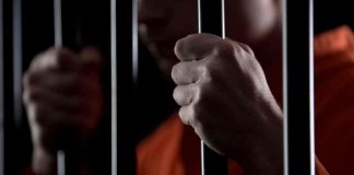 Condenan a muerte a exfuncionario chino tras descubrir sobornos por más de 300 mdd