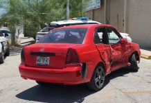 Choque entre dos vehículos deja una mujer lesionada al norte de Hermosillo Choque entre dos vehículos deja una mujer lesionada al norte de Hermosillo