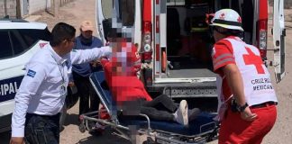 Policías auxilian a adulta mayor y a joven con problemas para respirar en distintos puntos de Hermosillo Policías auxilian a adulta mayor y a joven con problemas para respirar en distintos puntos de Hermosillo