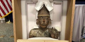 México recupera tres piezas arqueológicas en Nueva York; una estaba en el Museo Metropolitano de Arte