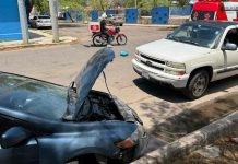 Choque deja dos personas lesionadas al oriente de Hermosillo Choque deja dos personas lesionadas al oriente de Hermosillo