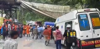 Explosión en túnel de India deja 20 muertos; buscan a cinco trabajadores desaparecidos