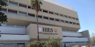 Auxilian a joven en labor de parto y la trasladan de emergencia al Hospital de la Mujer en Hermosillo
