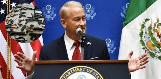 Ronald Johnson informa decomiso de 138 armas que serían traficadas de EEUU a México Ron Johnson informa decomiso de 138 armas que serían traficadas de EEUU a México