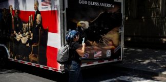 Evacúan festejos por los 250 años de la Independencia de EE.UU. ante amenaza de tormentas en Washington