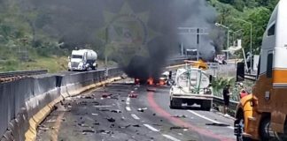Tragedia al volante: al menos 16 muertos deja carambola en carretera Guadalajara-Tepic Tragedia al volante: al menos 16 muertos deja carambola en carretera Guadalajara-Tepic