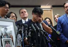 Abogado de Lorenzo Salgado acusa a ICE de intentar encubrir su muerte en Houston Abogado de Lorenzo Salgado acusa a ICE de intentar encubrir su muerte en Houston