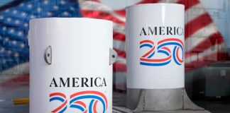 EEUU entierra cápsula del tiempo con objetos históricos por el Día de la Independencia; será abierta en 2276 EEUU entierra cápsula del tiempo con objetos históricos por el Día de la Independencia; será abierta en 2276
