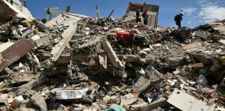 Indonesia eleva a 47 los muertos tras terremoto de magnitud 7.7 Indonesia eleva a 47 los muertos tras terremoto de magnitud 7.7