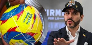 De la Espriella reparte balones con logo de su partido a víctimas del terremoto en Colombia De la Espriella reparte balones con logo de su partido a víctimas del terremoto en Colombia