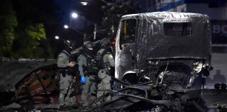Camión bomba deja al menos 11 heridos en Colombia a seis días de la investidura presidencial Camión bomba deja al menos 11 heridos en Colombia a seis días de la investidura presidencial