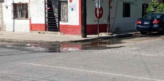 Fuga de aguas residuales lleva un mes en la colonia Balderrama de Hermosillo Fuga de aguas residuales lleva un mes en la colonia Balderrama de Hermosillo