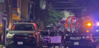 Hallan a mujer muerta dentro de una camioneta; hay un detenido