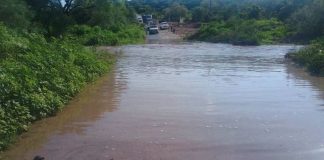 Por lluvias intensas cierran paso en río de Tubutama, informa Protección Civil