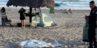 Mujer pierde la vida en playa de San Carlos; se metió a nadar y no salió