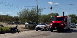 Choque contra automóvil deja a motociclista lesionado al norte de Hermosillo Choque contra automóvil deja a motociclista lesionado al norte de Hermosillo