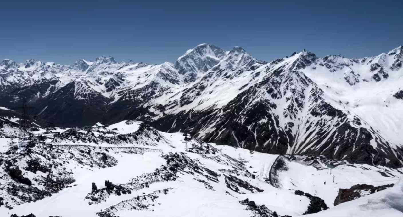 Avalancha en Rusia deja 11 alpinistas muertos y seis desaparecidos; continúa la búsqueda