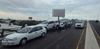 Mañana lluviosa deja tres carambolas con 10 vehículos afectados en Hermosillo