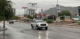 Lluvia sorprende a Hermosillo desde temprano este 16 de septiembre; así amaneció la ciudad