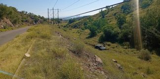 Fuerte volcamiento al norte de Hermosillo deja dos lesionados