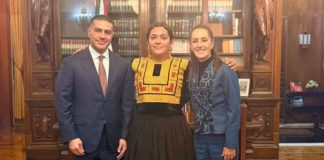 Reciben Sheinbaum y Harfuch a artesa Elvis Guerra en Palacio Nacional tras recibir amenazas por presunta extorsión en Oaxaca