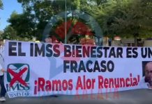 “El IMSS-Bienestar es un fracaso”: trabajadores marchan por desabasto en hospital de Xalapa