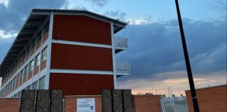 Agresión con cuchillos en secundaria deja 4 lesionados; detienen a adolescente