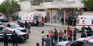 Exalumnos atacan secundaria en Torreón; muere la subdirectora y dejan 3 lesionados Exalumnos atacan secundaria en Torreón; muere la subdirectora y dejan 3 lesionados